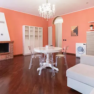 https://casa-navarra.it-lombardy.com