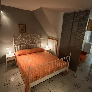 https://robs-house-riomaggiore.hotelitalianriviera.com